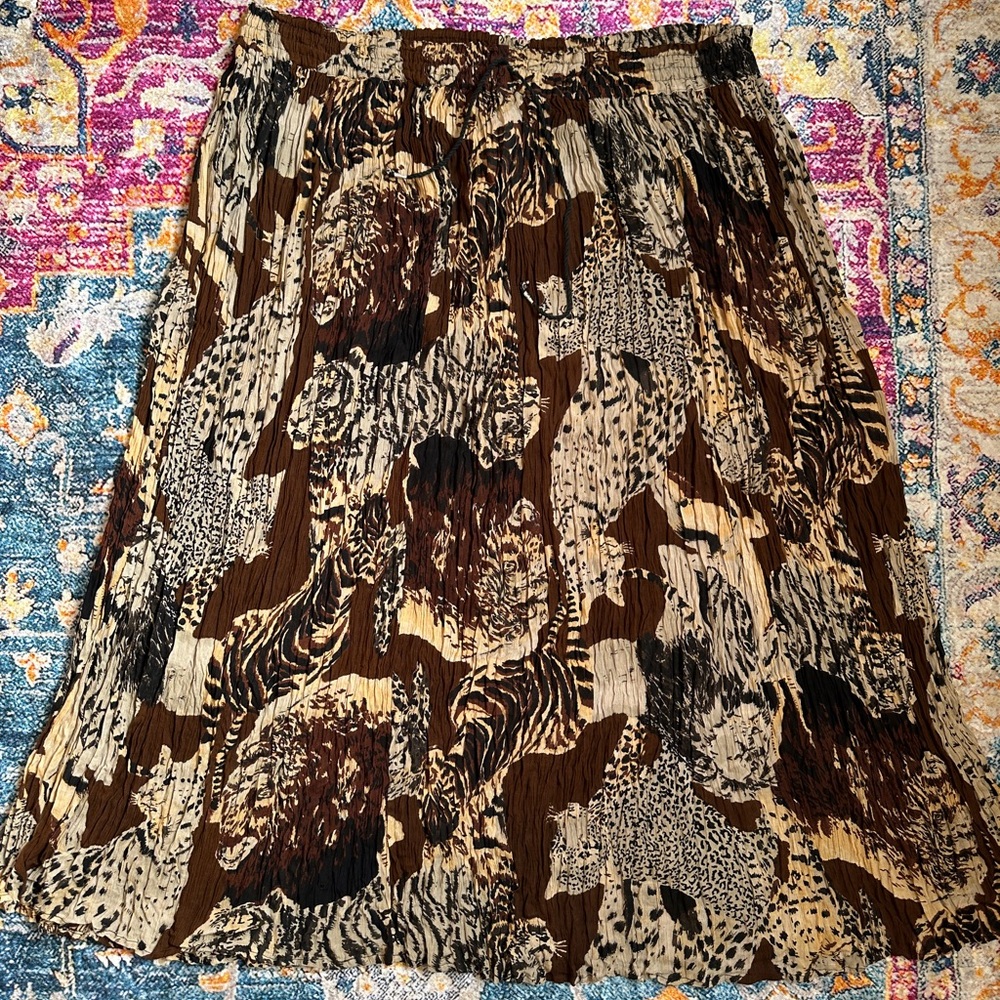 3/50$Leopard Print Pleated Skirt